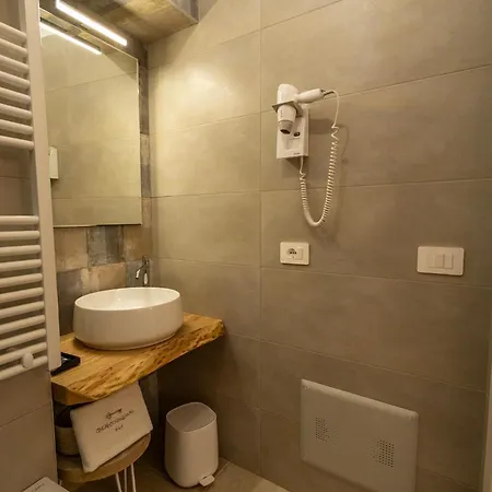 L'incanto Delle Mura Guest house *